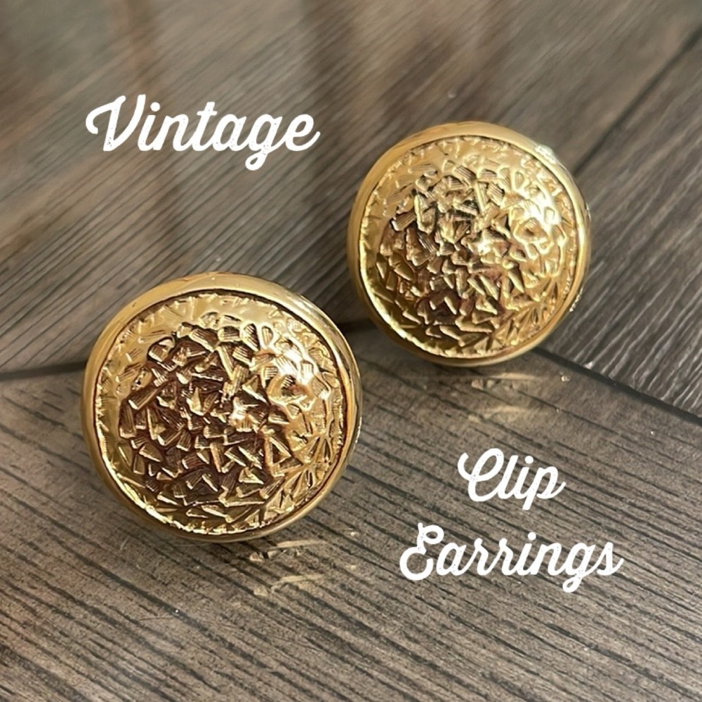 Vintage Textured Gold-tone Button Clip Earrings